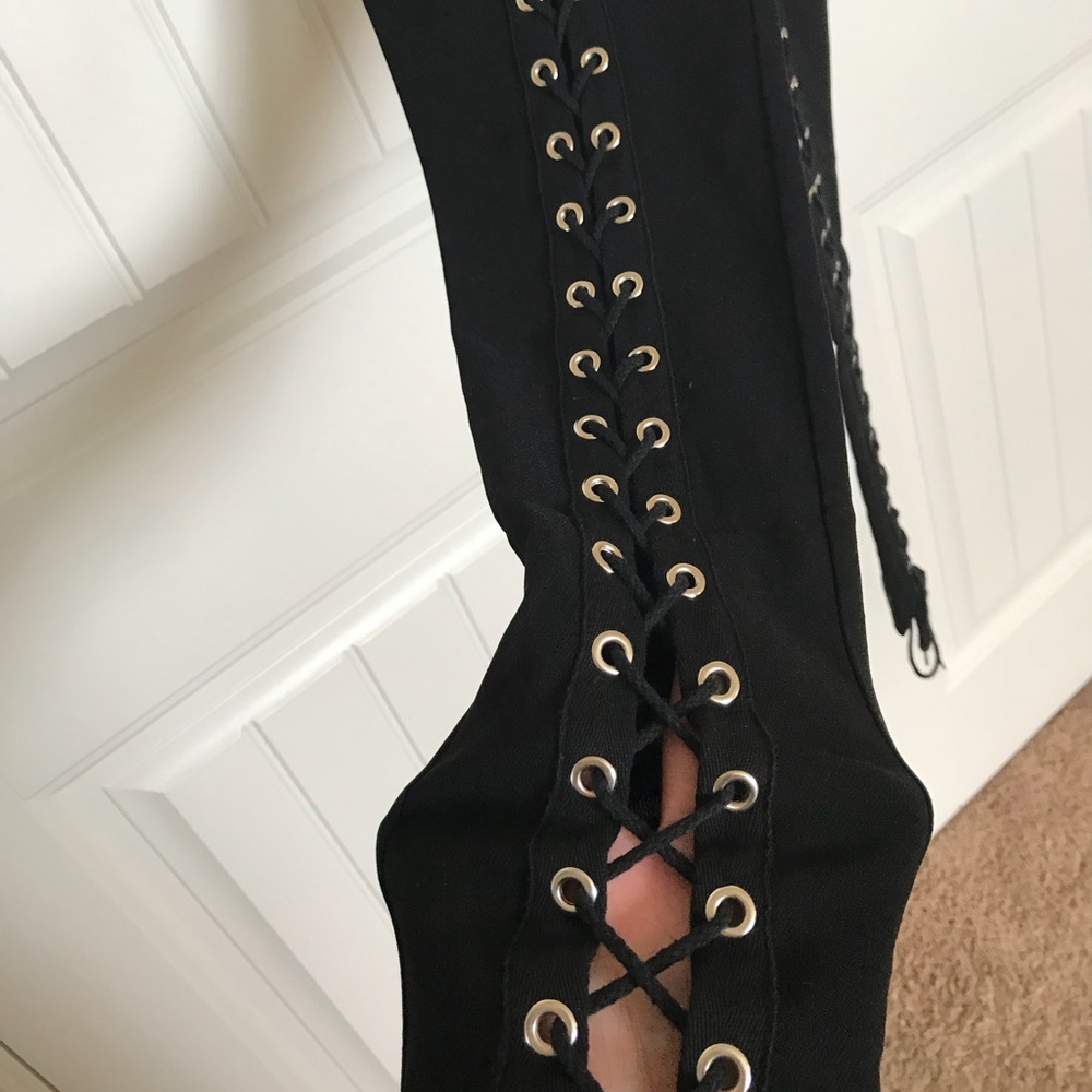 🔥BNWT😍 LACE UP OR CORSET STYLE PANTS - Picture 4 of 4